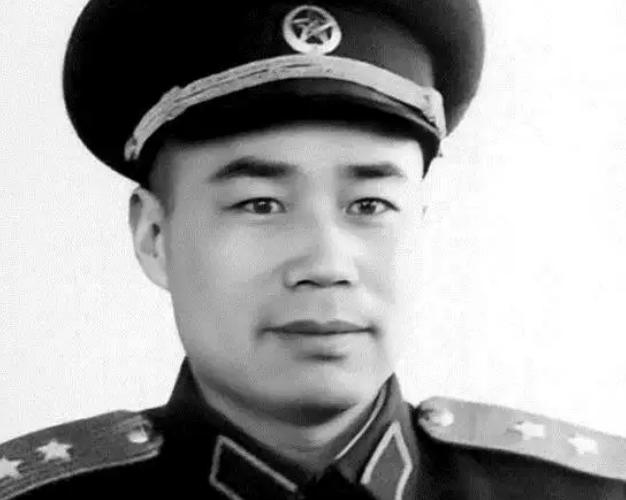 军中三剑客最新文章