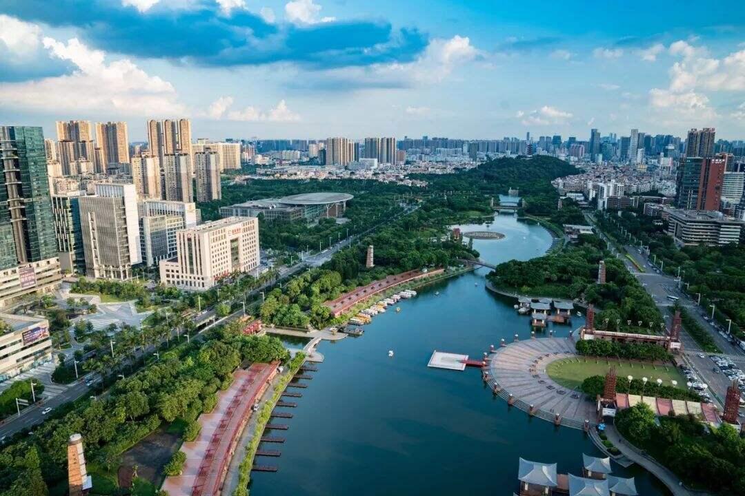 2025年澳门每日精选精准24码,探索澳门未来，2025年每日精选精准24码展望