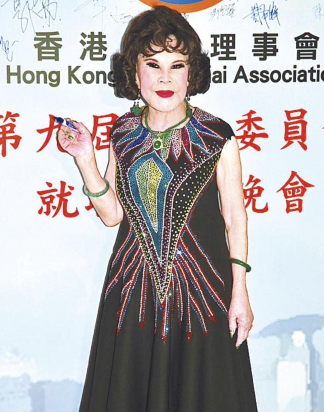 黄大仙精准资料全年公开,黄大仙精准资料全年公开，揭秘预测传奇的背后