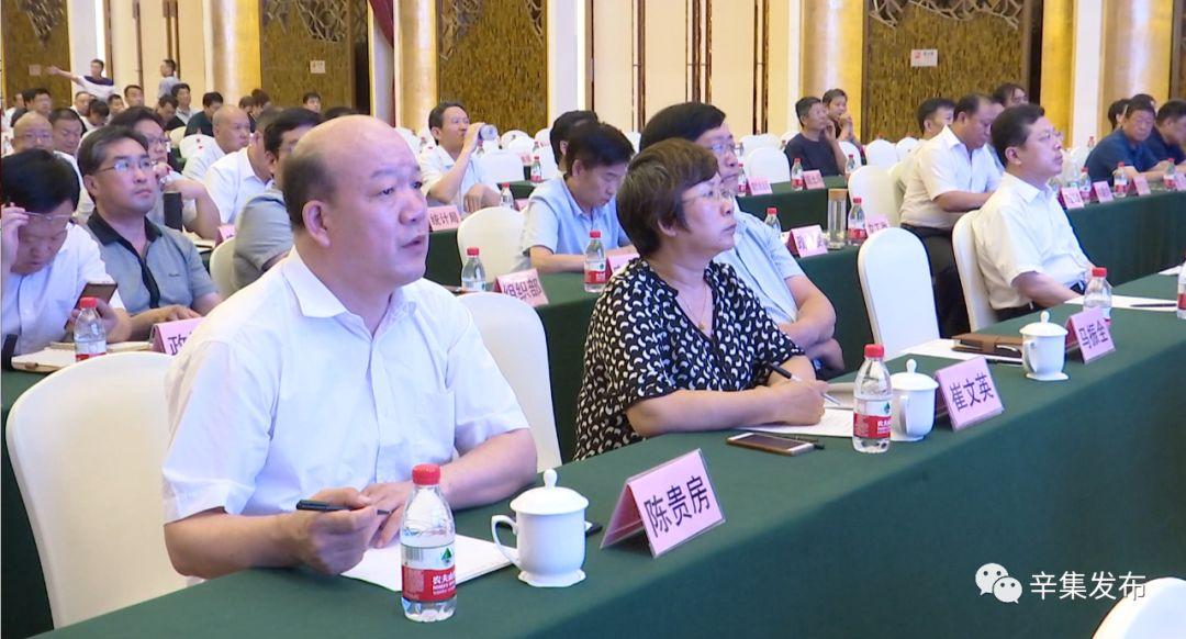 2025年资料大全免费,迈向2025年，资料大全免费的时代