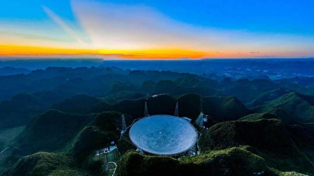 新澳门2025今晚开什么,新澳门2025今晚开什么，探索未知的幸运之门