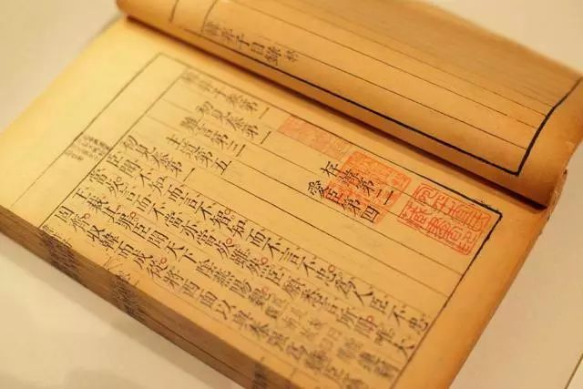 刘伯温三期必中一期的内容,刘伯温三期必中一期，预测与智慧的交织