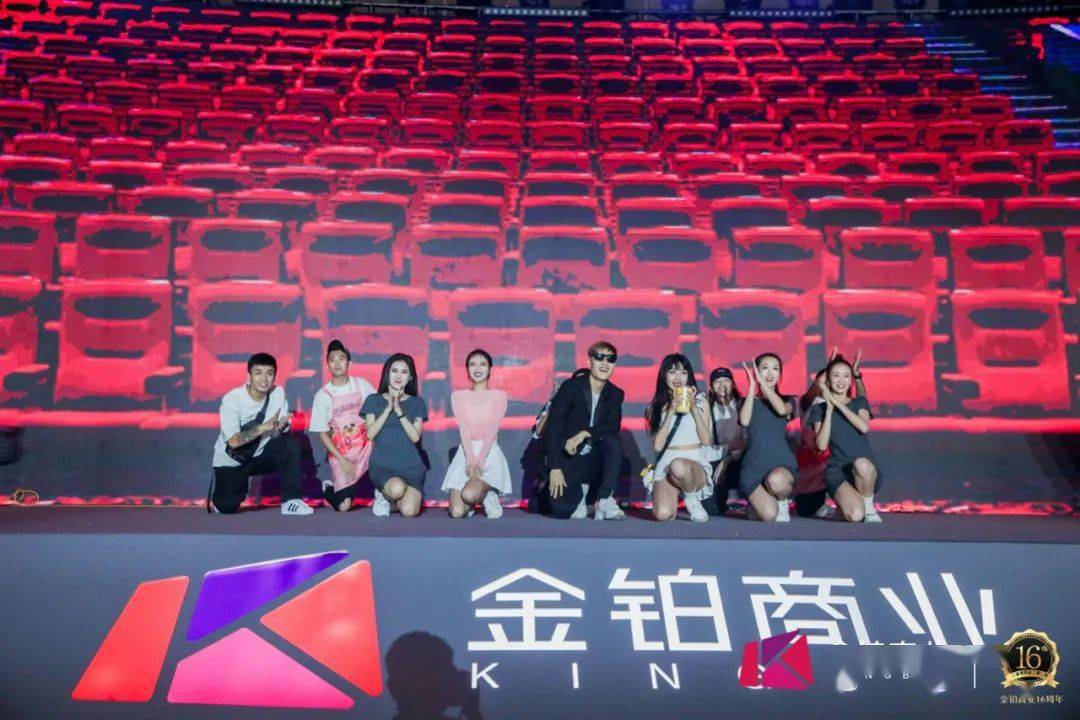 2025新澳门今晚开特马直播,探索澳门新纪元，特马直播的兴起与未来展望