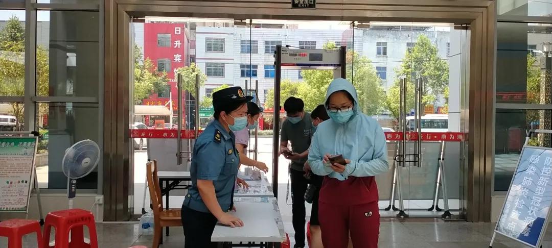 澳门三中三码精准100%,澳门三中三码精准预测，揭秘背后的秘密与真相