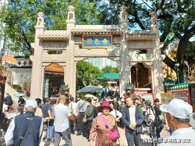 澳门今晚开正版四不像,澳门今晚开正版四不像，探索澳门博彩文化的独特魅力