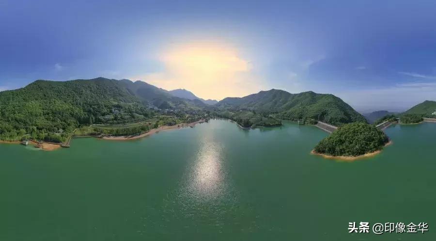 黄大仙免费论坛资料精准,黄大仙免费论坛资料精准，探索神秘世界的指引灯塔