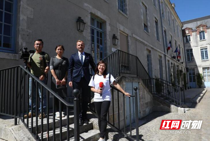 管家婆必中一肖一鸣,管家婆必中一肖一鸣，揭秘神秘预测背后的故事